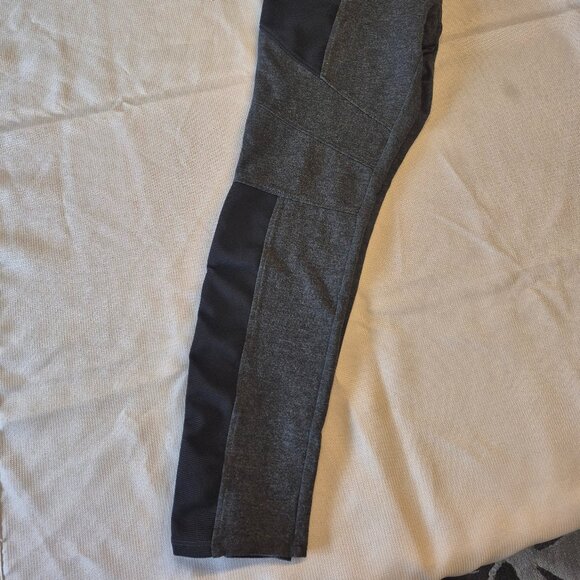 Moto Inspired Leggings - Picture 5 of 7